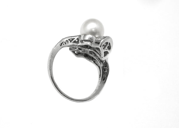 1950s Pearl Diamond Platinum Ring