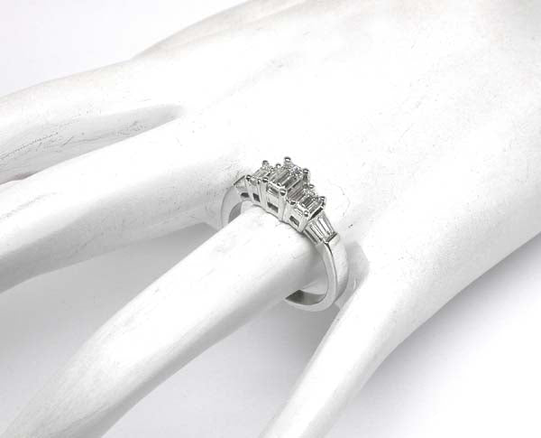 1ct Diamond 14k White Gold Engagement Ring