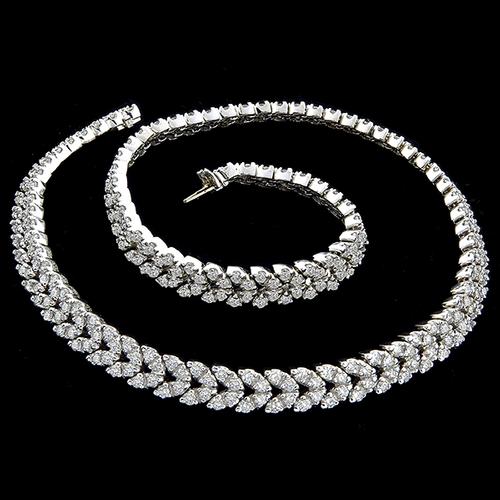 15.50ct Round Cut Diamond Cluster Chevron  18k  White Gold Necklace