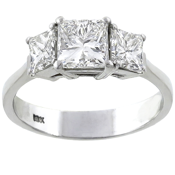 diamond 18k  white gold engagement ring 1