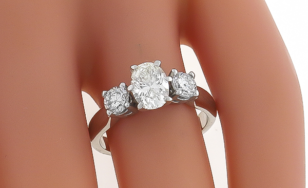 1.35ct diamond anniversary ring photo 1