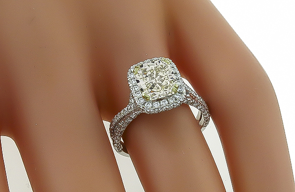 Estate 1.78ct Fancy Light Yellow Diamond Engagement Ring Photo 1