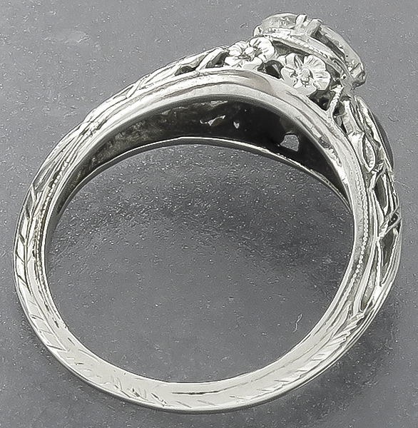 vintage 0.77ct diamond engagement ring photo 1