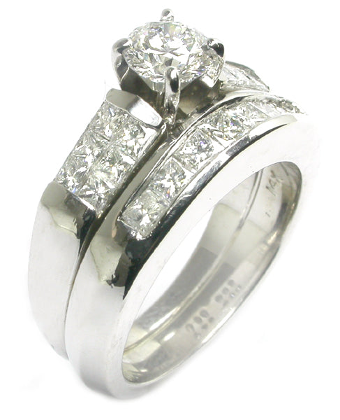 0.51ct Diamond 18k White Gold Engagement Ring w/ Matching Wedding Band