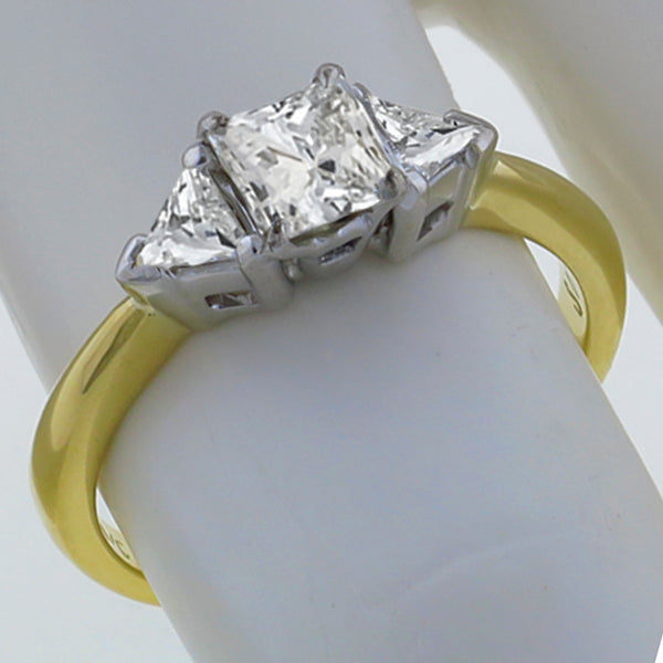 0.70ct  Diamond  Gold Engagement Ring