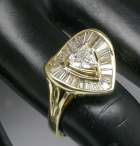 0.70ct Trilliant Diamond 18k Yellow Gold Heart Ring