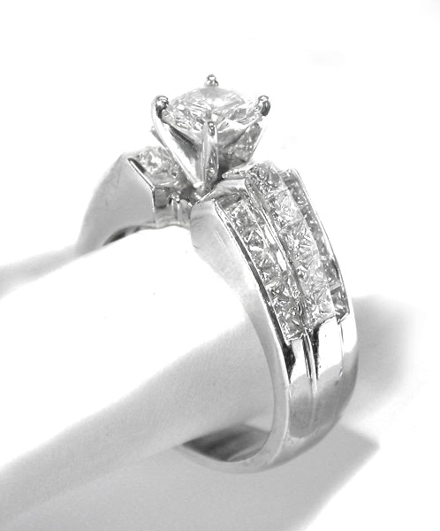 0.75ct Diamond 18k White Gold Engagement Ring