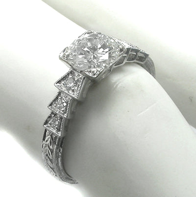 0.75ct Round Diamond 18k White Gold Engagement Ring