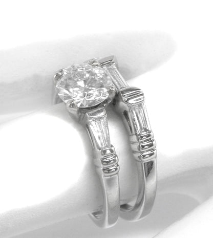 0.84ct Round Cut Diamond 18k White Gold Engagement Ring & Wedding Band Set
