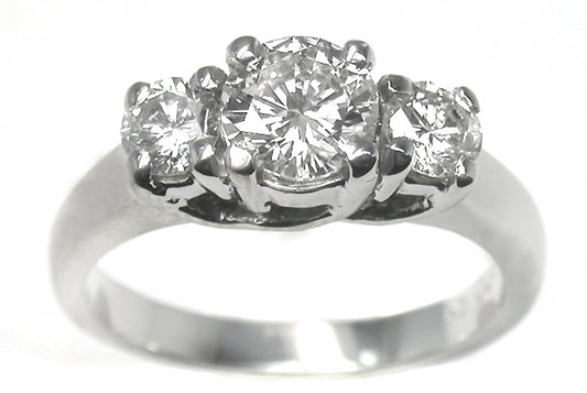 0.85ct Round Cut Diamond 14k White Gold Engagement Ring