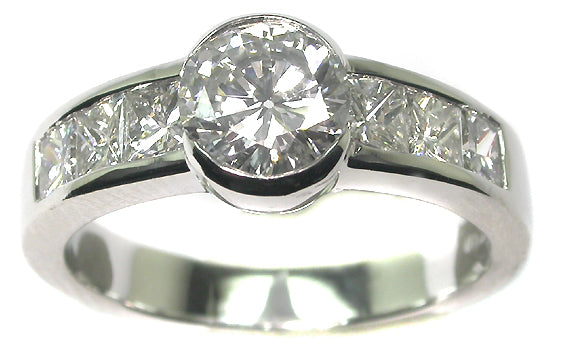 0.87ct Diamond Platinum Engagement Ring