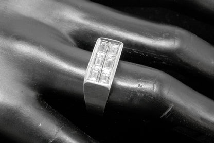 0.90ct Baguette Cut Diamond 18k White Gold  Ring