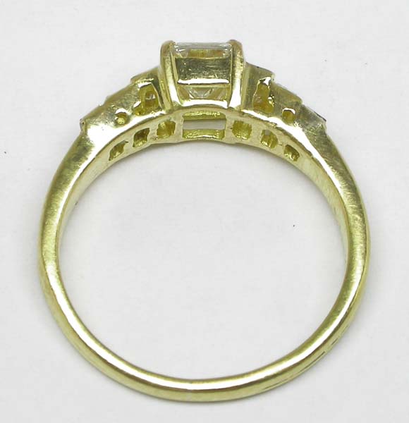 0.90ct Emerald Cut Diamond 18k Yellow Gold Engagement Ring