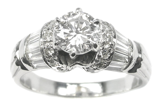 1.01ct Round Diamond Platinum Engagement Ring