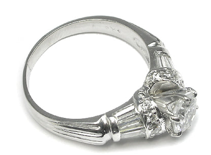 1.01ct Round Diamond Platinum Engagement Ring