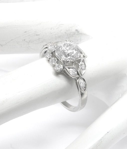 1.07ct  Round  Brilliant Diamond Platinum Engagement Ring