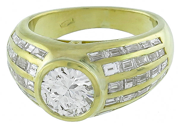 1.11ct Center Diamond 1.50ct Side Diamond Ring