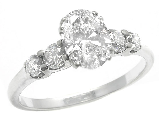 1.16ct Oval Diamond 18k White Gold Diamond Engagement Ring
