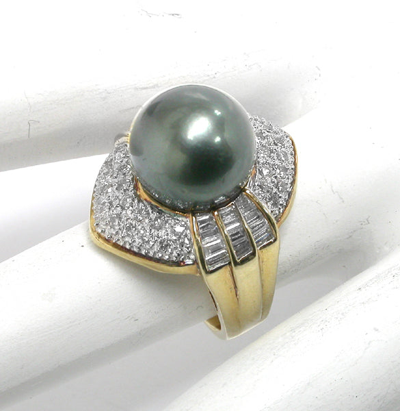11mm Black South Sea Pearl 1ct Diamond 18k Yellow Gold Cocktail Ring