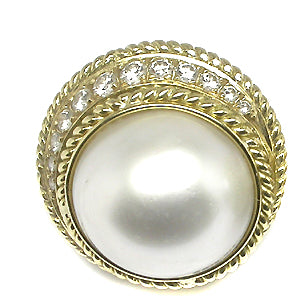 1.20ct Diamond Mabe Pearl Earrings