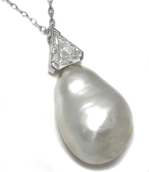 14k Gold Trilliant Diamond Baroque Pearl  Pendant Necklace