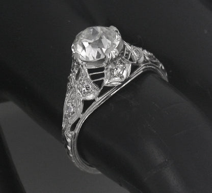1.69ct Diamond Platinum Engagement Ring