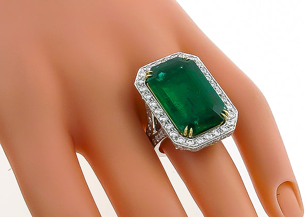 17.75ct Emerald 2.50ct Diamond Ring