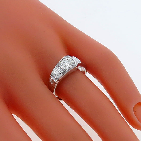 1920s 0.80ct & 0.40ct Diamond Gold Ring
