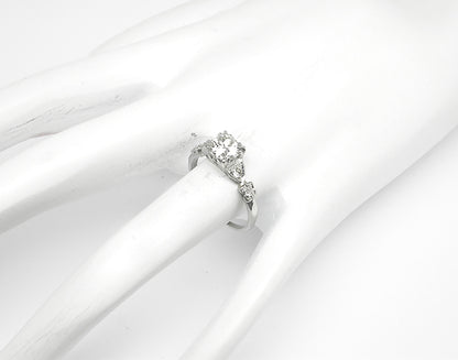 1920's 0.90ct Old Mine Cut Diamond Platinum Engagement Ring