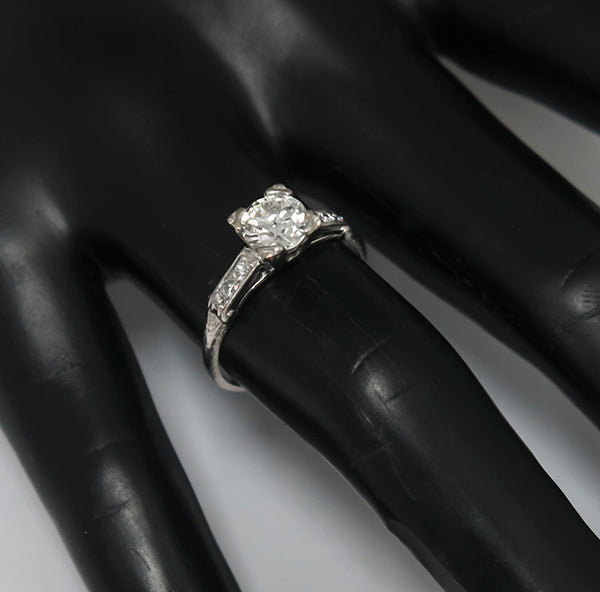 1920s 1.00ct    Diamond Platinum Engagement Ring