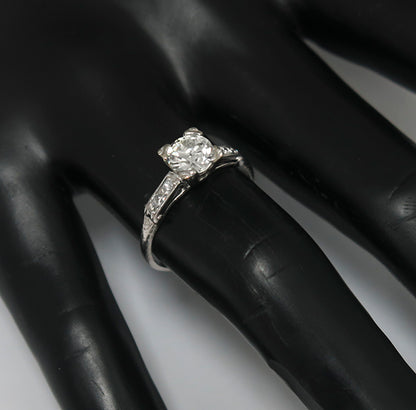 1920s 1.00ct    Diamond Platinum Engagement Ring