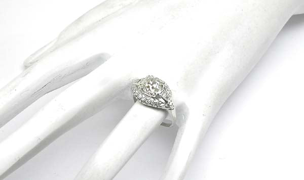 1920's 1.50ct Diamond Platinum Engagement Ring