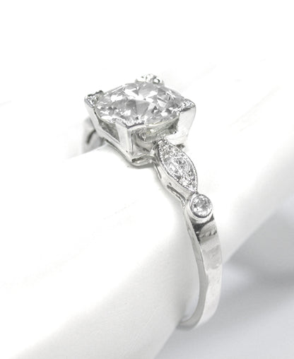 1920s 1.75ct Old European Cut Diamond Platinum Engagement Ring