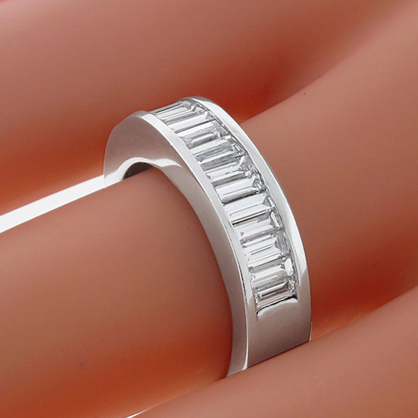 1950s 1.10ct Diamond Wedding Band