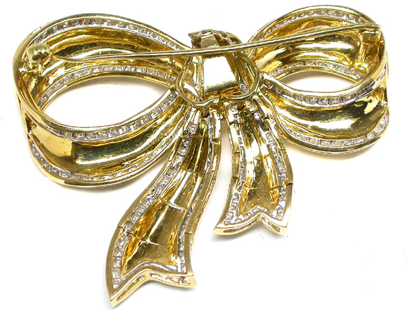 1960s 2.20ct Diamond 14k Yellow Gold Bow Pin
