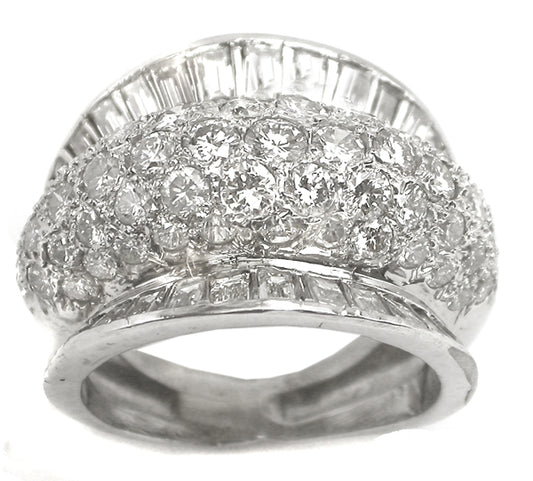 1960s Diamond Platinum  Ring