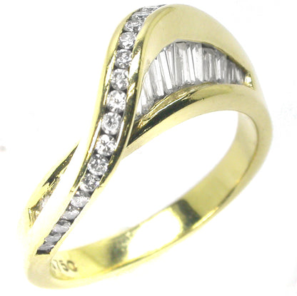 1970s 1.20ct Diamond 18k Yellow Gold Twisted Ring