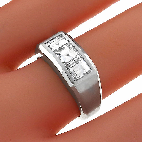 2.00ct 3 Stone Diamond Gold Ring