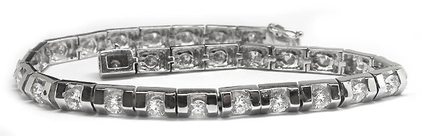 3.03ct Diamond 18k White Gold Bracelet