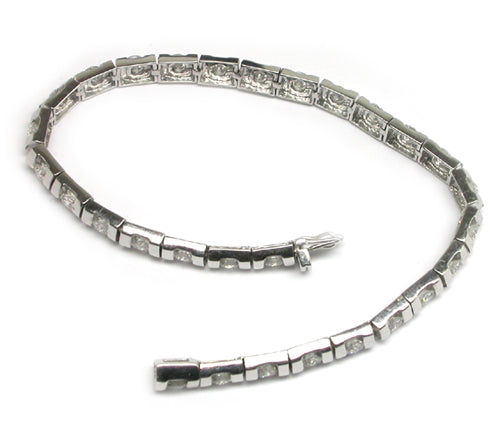 3.03ct Diamond 18k White Gold Bracelet