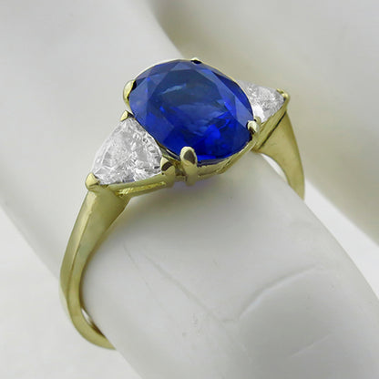 3.06ct Ceylon Sapphire 0.60ct Diamond Gold Engagement Ring