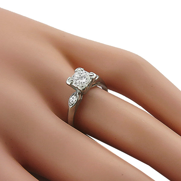 Antique 1920s 0.70ct Round Brilliant Diamond Platinum Engagement Ring