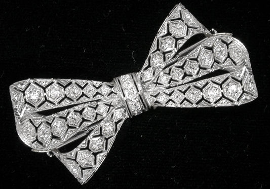 Art Deco  Diamond Platinum Bow Pin