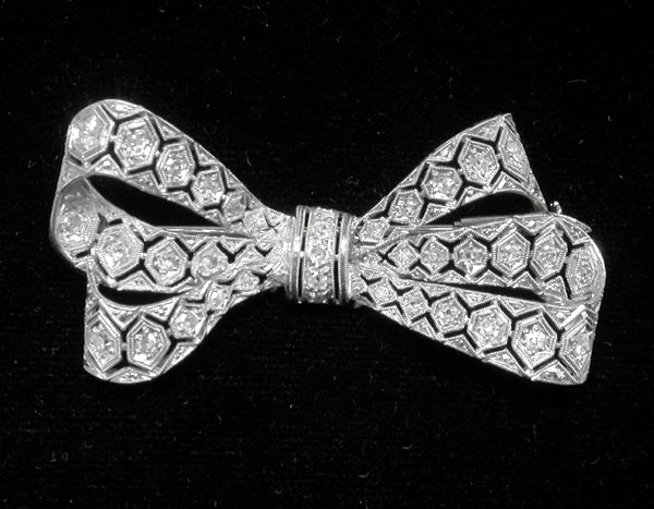 Art Deco  Diamond Platinum Bow Pin