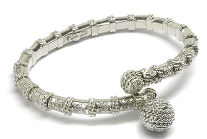 Cassis 18k White Gold Diamond Bangle