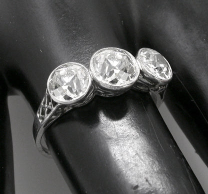 Edwardian 2.85ct Old Diamond  Platinum Ring