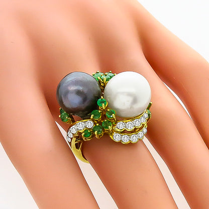 Vintage 1960s 1.25ct Round Diamond 0.80ct Round Emerald 18k Yellow Gold Ring