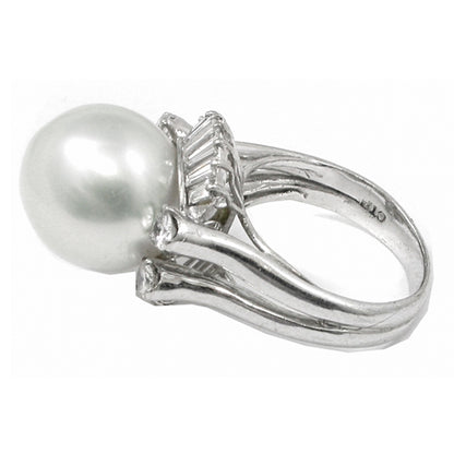 White South Sea Pearl 0.55ct Diamond Gold Ring