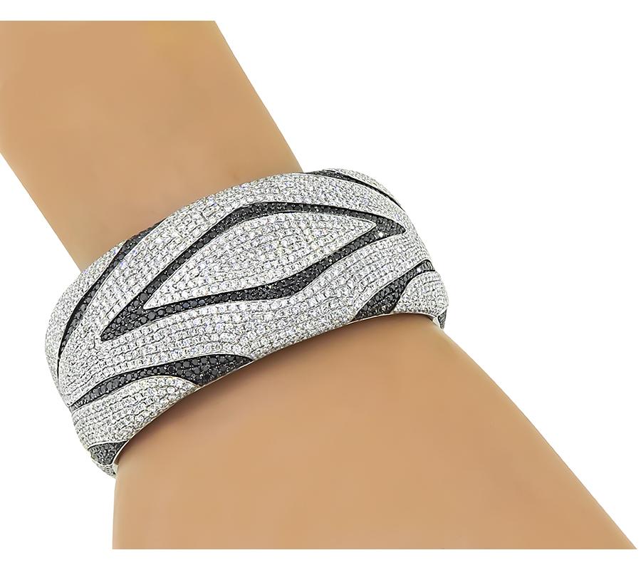 16.00ct Diamond 9.00ct Black Diamond Gold Bangle