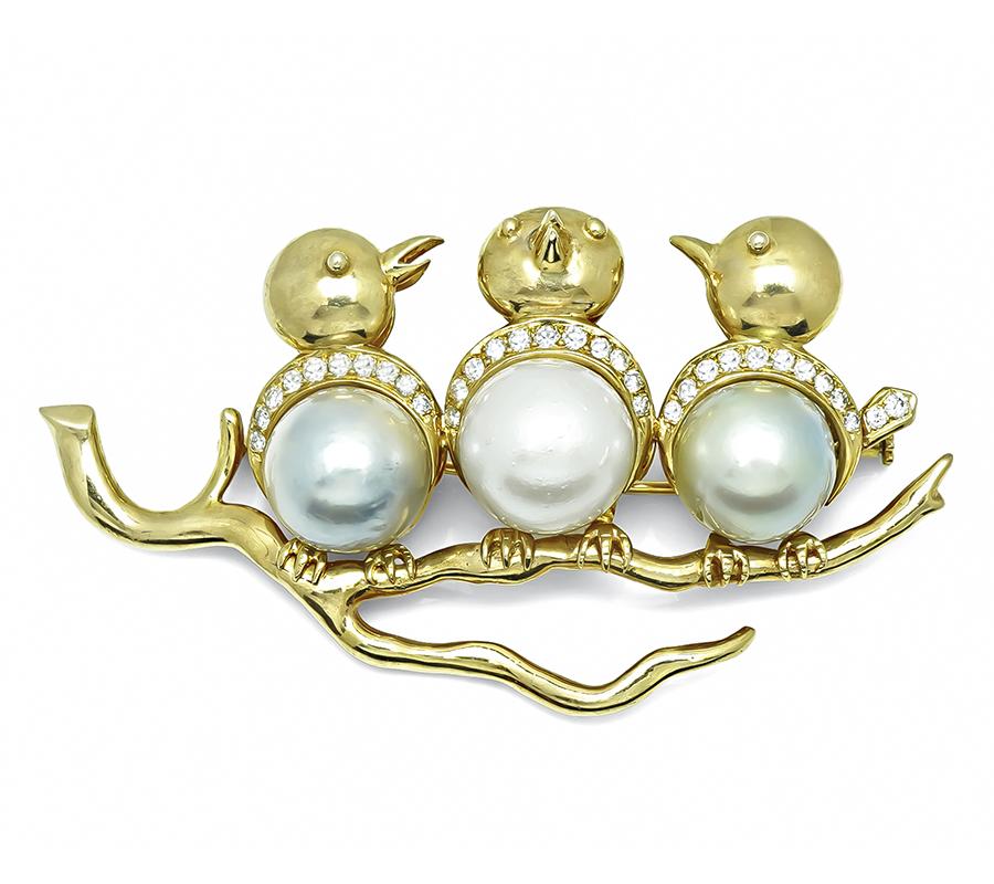 Estate South Sea Pearl 1.00ct Diamond Gold Three Little Birds Pin